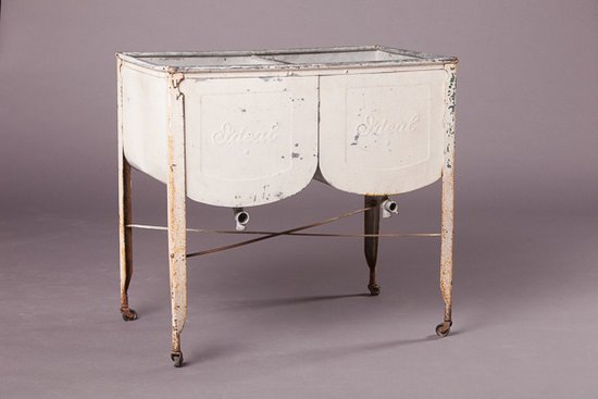 Antique Wash Tub Stand Double wash tub ? southern events party rental ...